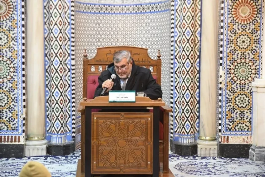 مسجد الإمام الحسين يشهد انعقاد مجلس الحديث الرابع والعشرين بعد المائة لقراءة ”صحيح البخاري”