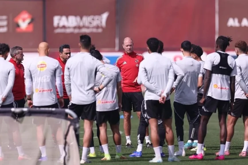 الأهلي يختتم استعداده في التتش قبل السفر إلى الجزائر