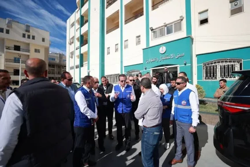 الدكتور خالد عبد الغفار يتفقد معبر رفح البري بمحافظة شمال سيناء لمتابعة استقبال وعلاج مصابى غزة