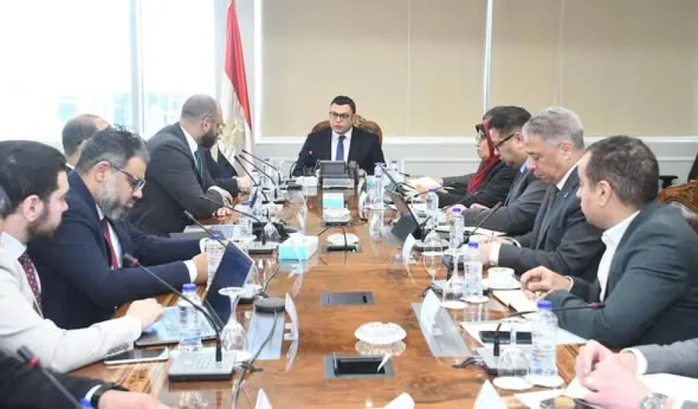 وزير الإسكان يتابع الإجراءات المتخذة لتدشين منصة تصدير العقار