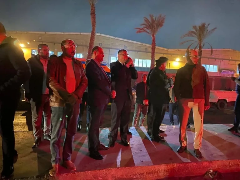 محافظ الجيزة يتابع ميدانيًا عمليات إطفاء حريق بمصنع أخشاب بالمنطقة الصناعية الثالثة بمدينة السادس من أكتوبر