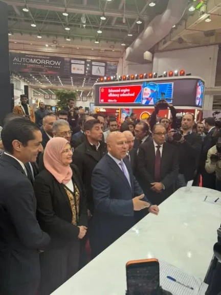 وزير الصناعة والنقل يزور معرض مصر الدولي للسيارات «أوتومورو 2026»