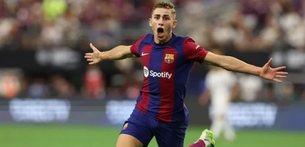 برشلونة الإسبانى يعلن تمديد عقد فيرمين لوبيز حتى 2031