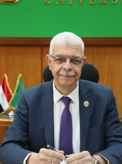 جامعة المنوفية تؤكد دعمها للجهاز الإداري وتطوير مستوى الأداء
