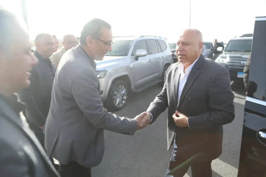 وزير الصناعة والنقل يتفقد مواقع العمل بمشروع تطوير ورفع كفاءة الطريق الدائري الإقليمي