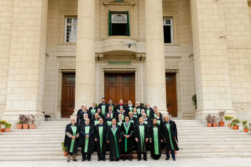 طب قصر العيني تحتفل بتخريج الدفعة194من الطلاب الوافدين