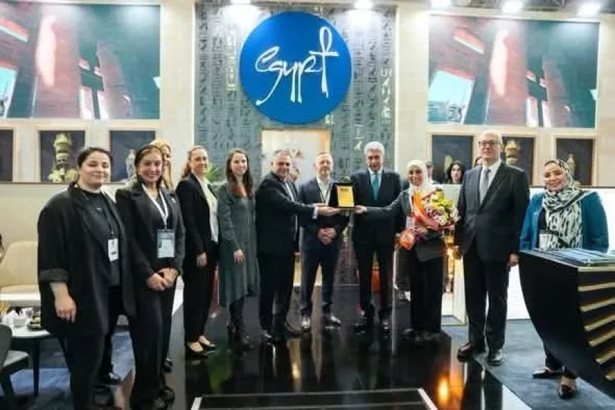 الجناح المصري في معرض EMITT السياحي الدولي يحصد جائزة أفضل جناح من حيث التصميم