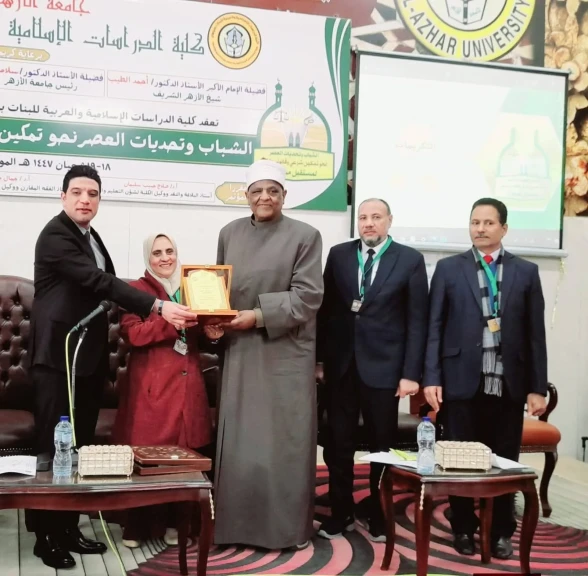 نائب رئيس جامعة الأزهر للوجه القبلي يشهد انطلاق فعاليات المؤتمر العلمي الثالث ”الشباب وتحديات العصر”