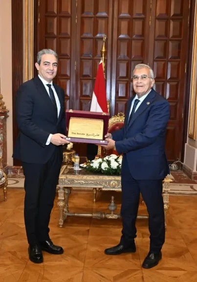 رئيس مجلس الشيوخ يستقبل نقيب الإعلاميين ووفد النقابة لتقديم التهنئة