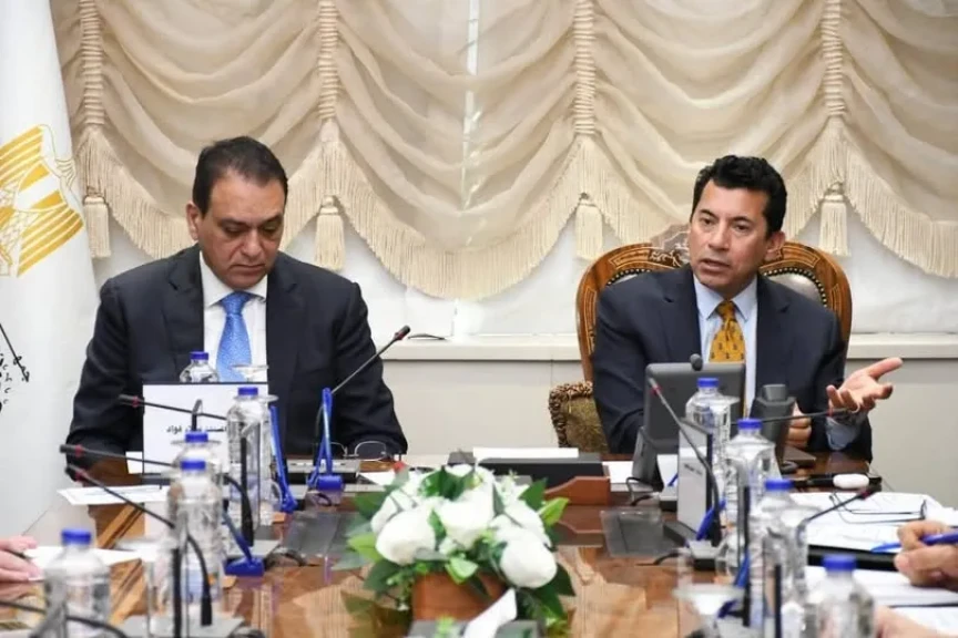 وزير الشباب والرياضة يلتقي بالمجلس العلمي للرياضة المصرية