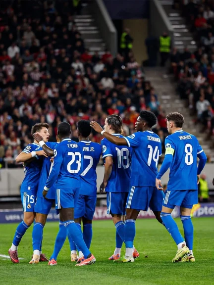 ريال مدريد يحل ضيفاً علي فالنسيا بالدوري الإسباني