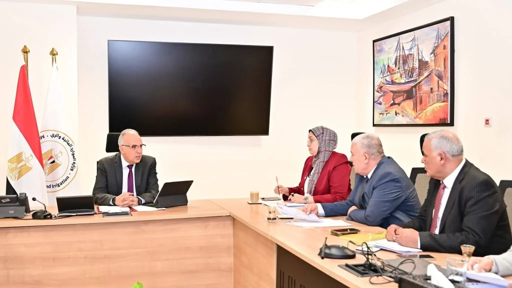 وزير الري يلتقى عدد من السادة أعضاء مجلس النواب