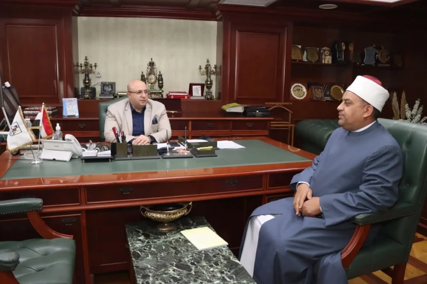 محافظ بني سويف يلتقي وكيل وزارة الأوقاف