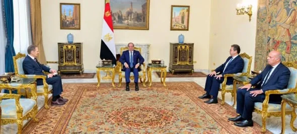 الرئيس السيسي يستقبل رئيس جهاز الاستخبارات الخارجية بروسيا الاتحادية