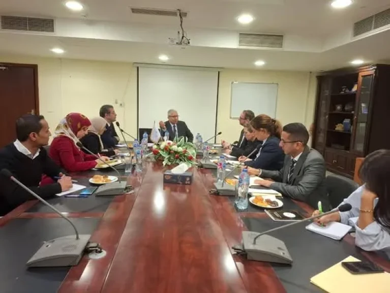 رئيس مجلس إدارة جهاز حماية وتنمية البحيرات والثروة السمكية يستقبل وفدًا من الوكالة الدنماركية للطب البيطرى والأغذيه والزراعة بالمزارع السمكية