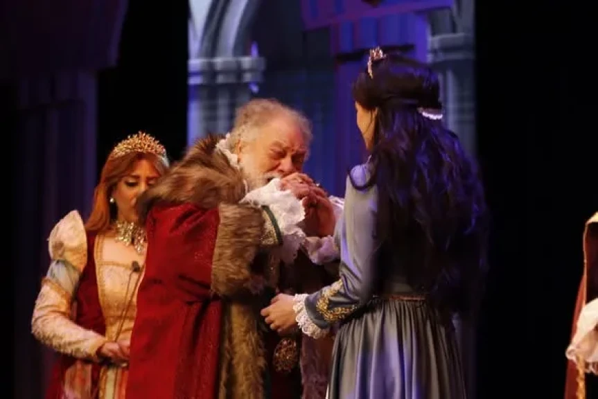 ”الملك لير” يختتم موسمه المسرحي بالمسرح القومي 15 فبراير بعد نجاح جماهيري لافت