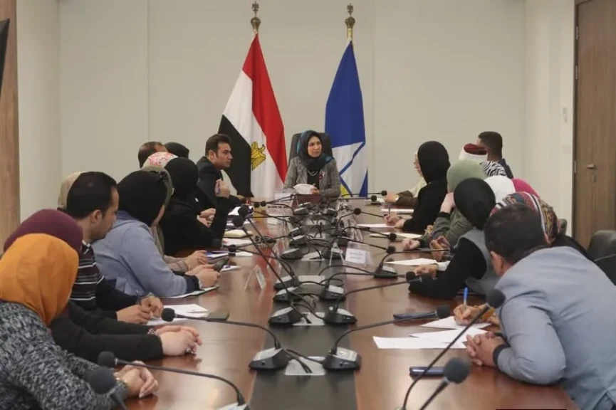 تزامنًا مع إطلاق مبادرة” المدينة الصديقة للمرأه FCW ... نادى سيدات دمياط ” ... نائب محافظ دمياط ترأس أولى اجتماعات اللجنة التنسيقية لمتابعة الأنشطة بنوادى السيدات بمراكز الشباب