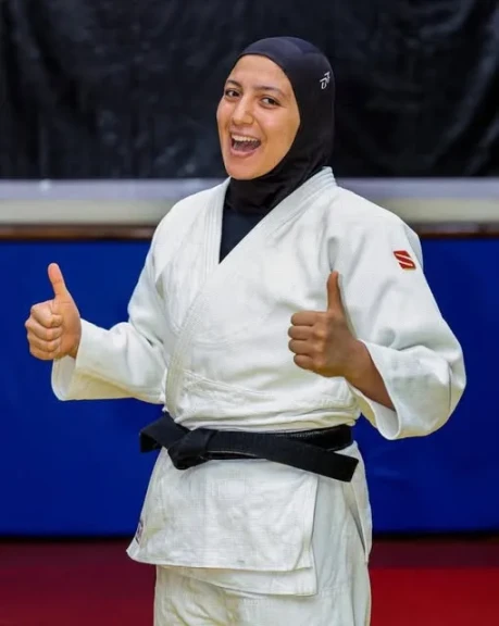 وزير الشباب والرياضة يهنئ صفا سليمان بأول إنجاز تاريخي للجودو المصري في كأس العالم للكبار
