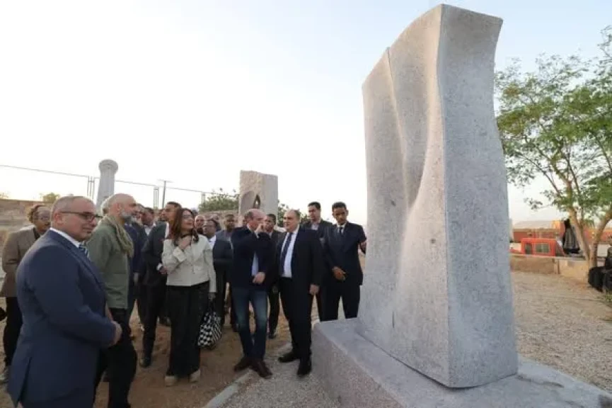 وزيرة الثقافة عقب تفقدها معرض نتاج سمبوزيوم أسوان الدولي للنحت: يجسّد عمق الحضارة المصرية ويعزز حضورها الثقافي دوليًا