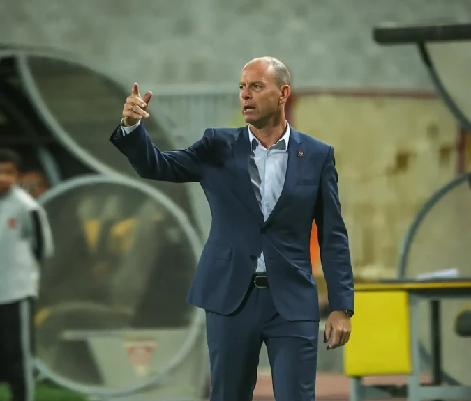 توروب يعلن تشكيل الأهلي أمام الجيش الملكي بدوري أبطال أفريقيا