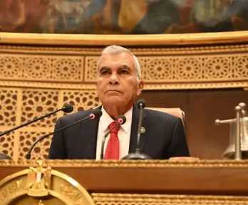 رئيس”الشيوخ” مهنئا الوزراء الجدد..تداول المسؤولية جوهر الديمقراطية