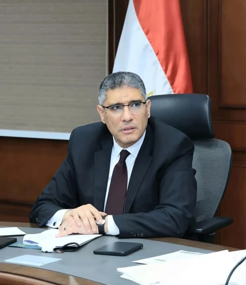 محافظ الجيزة يعتمد المخططات التفصيلية لحي الهرم ومنشأة القناطر ويُحدّث مخطط كفر الجبل