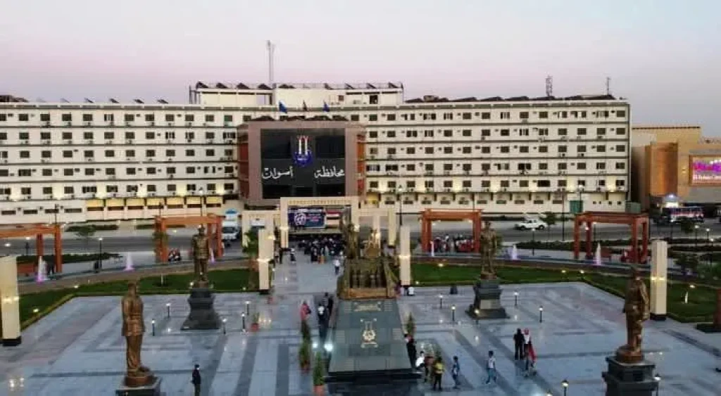 محافظ أسوان يصدر قراراً بتنظيم مواعيد العمل الرسمية داخل الديوان العام والجهات التابعة له