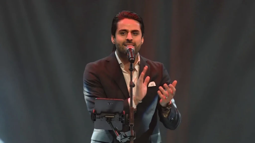 الفنان الشعبي مروان اللبار يشعل ميغاراما في ليلة “Chaabi Thérapie” كاملة العدد