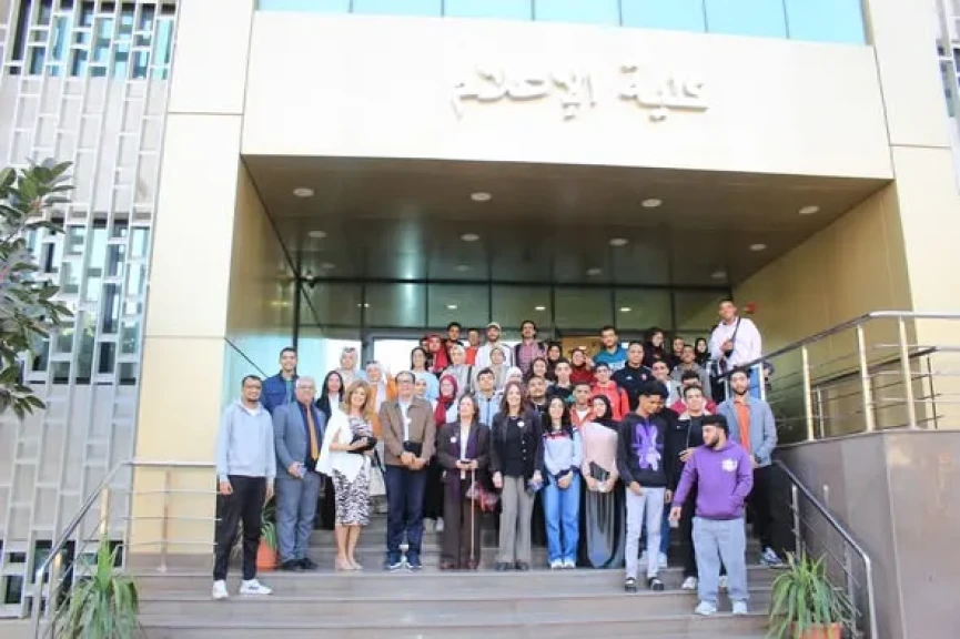 ”إعلام عين شمس” تعقد ندوة ”معًا يوم بلا شاشات”