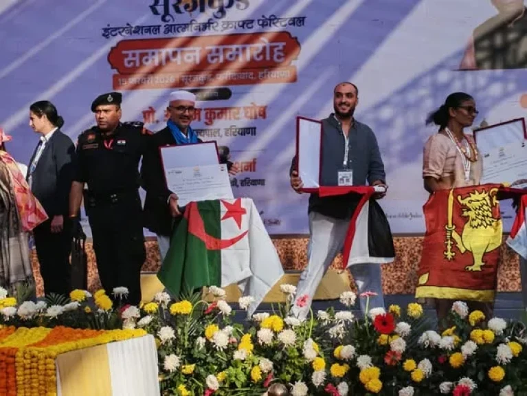 مصر تفوز بالجائزتين الأولى والثانية في معرض Surajkund International Crafts Mela بالهند