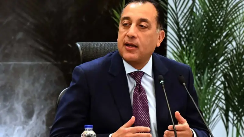 رئيس الوزراء يهنئ  الرئيس السيسي بقدوم شهر رمضان المعظم