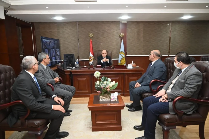 محافظ الغربية: نعمل كفريق واحد لحل مشكلات الشارع التي تمس أكبر عدد من المواطنين