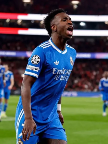 بأقدام فينيسوس .. ريال مدريد ينتصر بهدف نظيف في ملعب بنفيكا