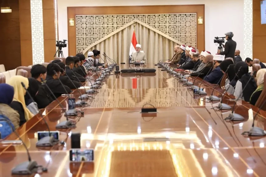 مفتي الجمهورية يستقبل وفدًا من جامعة العلوم الإسلامية بماليزيا