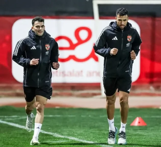 طبيب الأهلي: زيزو وتريزيجيه بدآ في تنفيذ المرحلة الثالثة من التأهيل