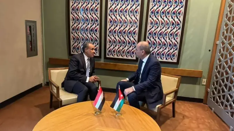 وزير الخارجية يلتقي نظيره الأردني في نيويورك