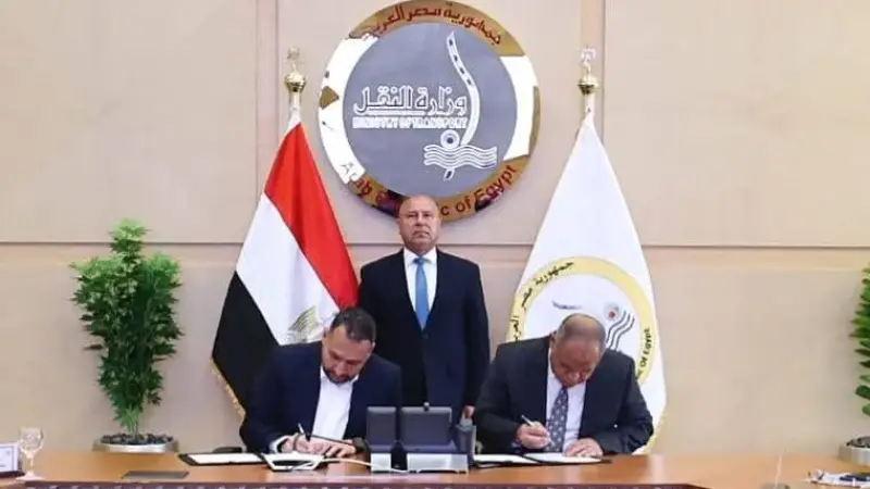 وزير النقل يشهد توقيع بروتوكول تعاون مشترك بين شركة الاتحاد العربي للنقل البري والسياحة ”سوبر جيت” وشركة ”بوسطة” لخدمات الشحن والحلول اللوجستية