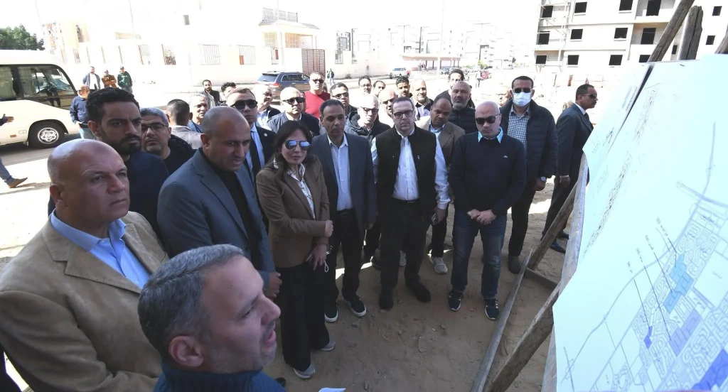 وزيرة الإسكان تتفقد مشروع سكن مصر بمدينة الشروق