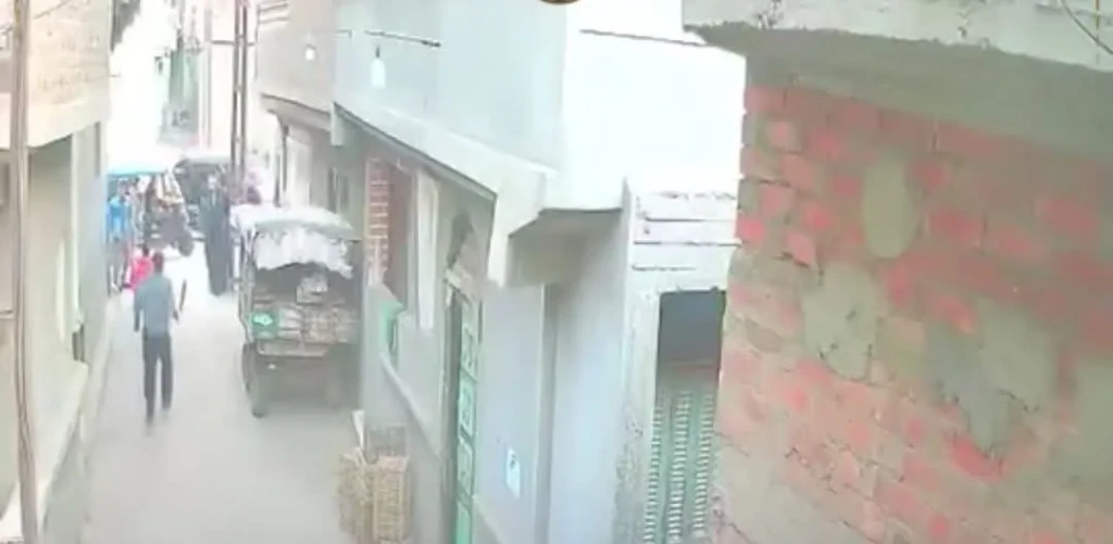 الداخلية: ضبط المتهم في مقطع فيديو بالتعدي علي شخص بسلاح أبيض بالدقهلية