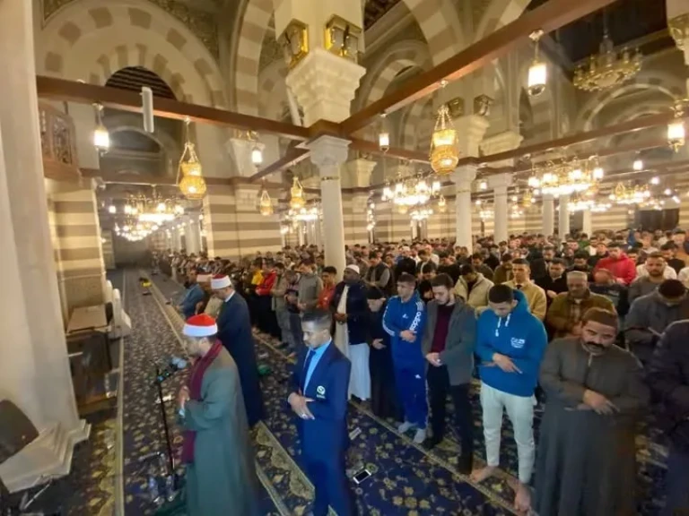 كبار القراء ونجوم «دولة التلاوة» يحيون سادس ليالي رمضان في المساجد الكبرى بتلاوات خاشعة