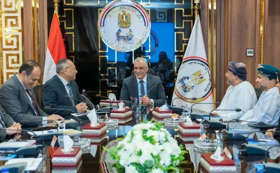 وزير الدولة للإنتاج الحربي: حريصون على التكامل مع الأشقاء بعمان في مختلف مجالات التصنيع