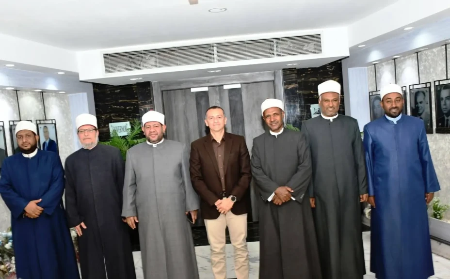 محافظ أسوان يستقبل وفد الأزهر الشريف ومنطقة وعظ أسوان