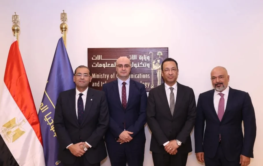 هندي يشهد توقيع عدد من الاتفاقيات التجارية بين شركتي المصرية و إي آند مصر والقومي لتنظيم الاتصالات