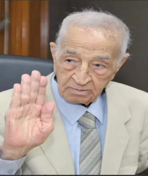 الوطنية للإعلام تنعي الإعلامي القدير فهمي عمر شيخ الاذاعيين