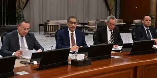 مجلس الوزراء يوافق على مشروع قرار بشأن نقل تبعية  الهيئة العامة للاستعلامات من رئاسة الجمهورية إلى وزارة الدولة للإعلام