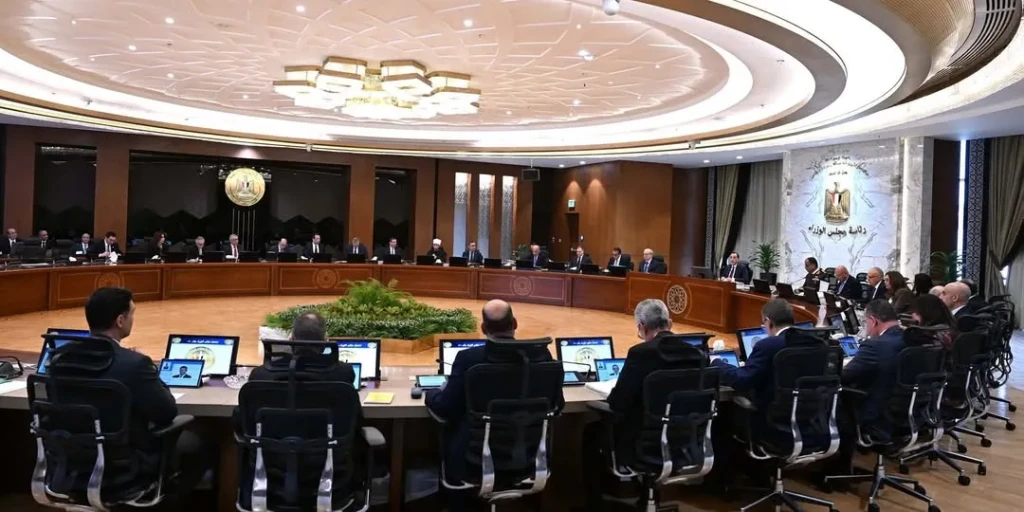 مجلس الوزراء ينعي ”شيخ الإذاعيين” فهمي عمر رئيس الإذاعة المصرية الأسبق