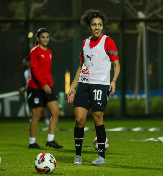 حماس وجدية فى المران الأول لمنتخب النسائية