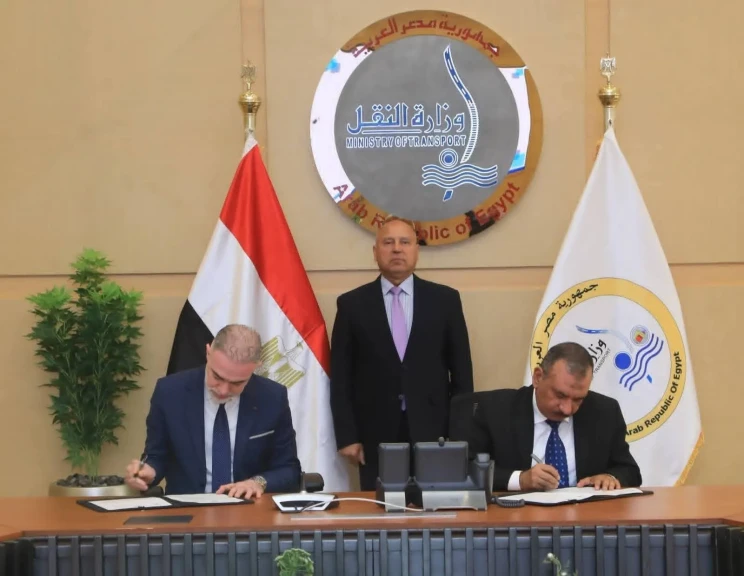وزير النقل يشهد توقيع بروتوكول تعاون بين شركة القناة للتوكيلات الملاحية وشركة تراست للتجارة والنقل