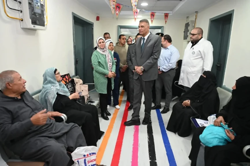 محافظ جنوب سيناء يتفقد مستشفى شرم الشيخ الدولي للاطمئنان على انتظام الخدمات الطبية