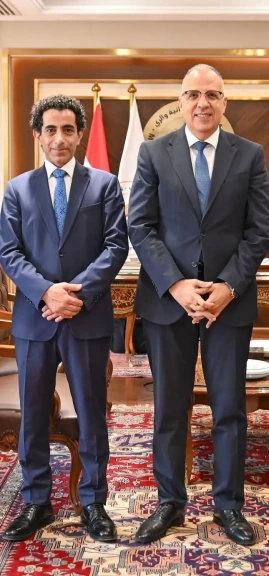 وزير الري يلتقى المدير التنفيذي للشبكة الاسلامية لتنمية وإدارة مصادر المياه التابعة لمنظمة التعاون الاسلامي